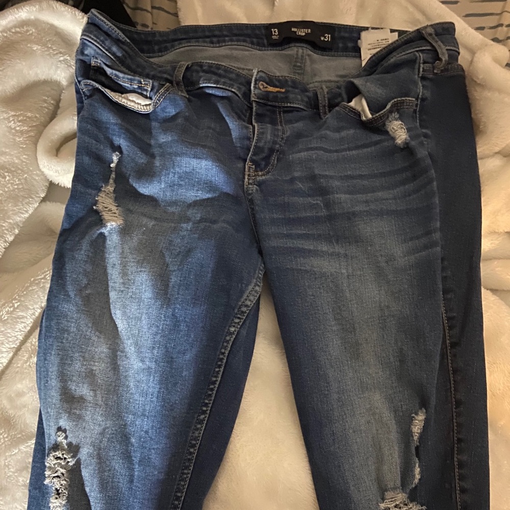 Hollister Med. Wash Crop Jeans
